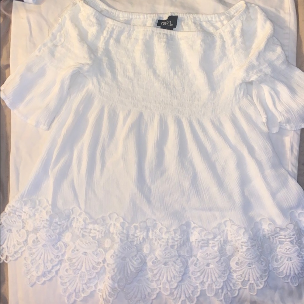 of the shoulder White top